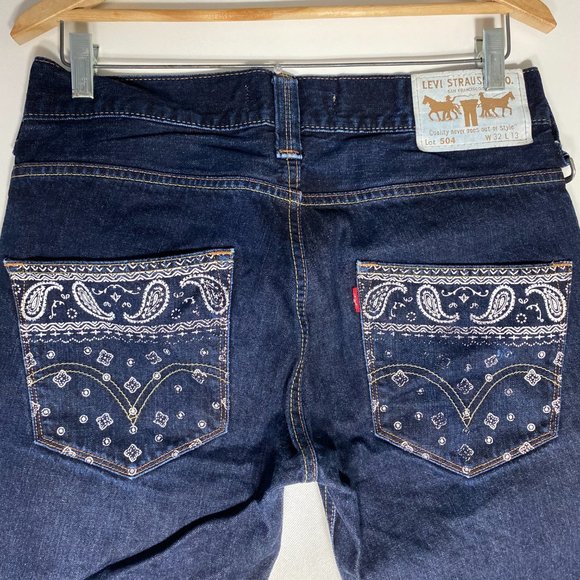 Levis Men Jean Shorts 504 Straight Dark Wash Paisley Pockets Denim Blue Sz 32x13 - Picture 10 of 15